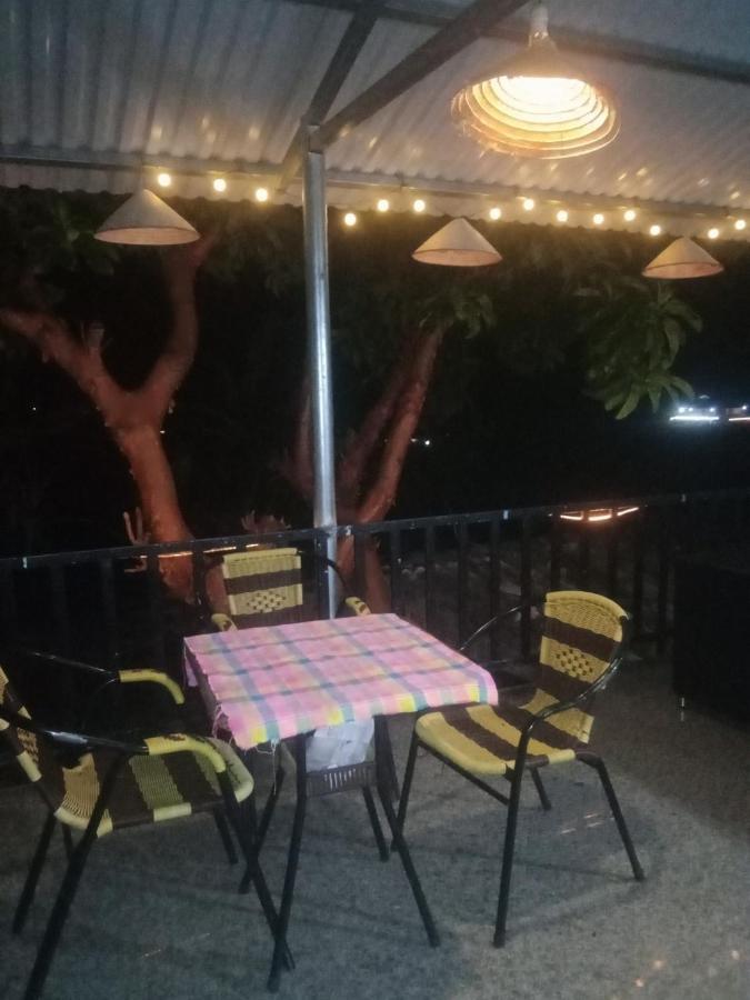 Du Gia Van Chung Homestay Lang Cac Экстерьер фото