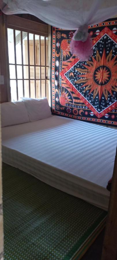 Du Gia Van Chung Homestay Lang Cac Экстерьер фото