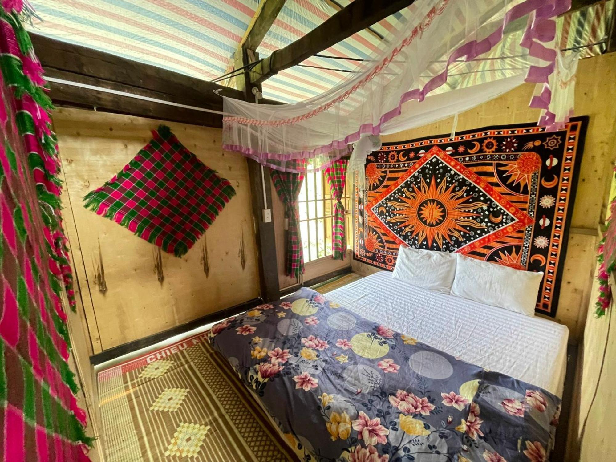 Du Gia Van Chung Homestay Lang Cac Номер фото